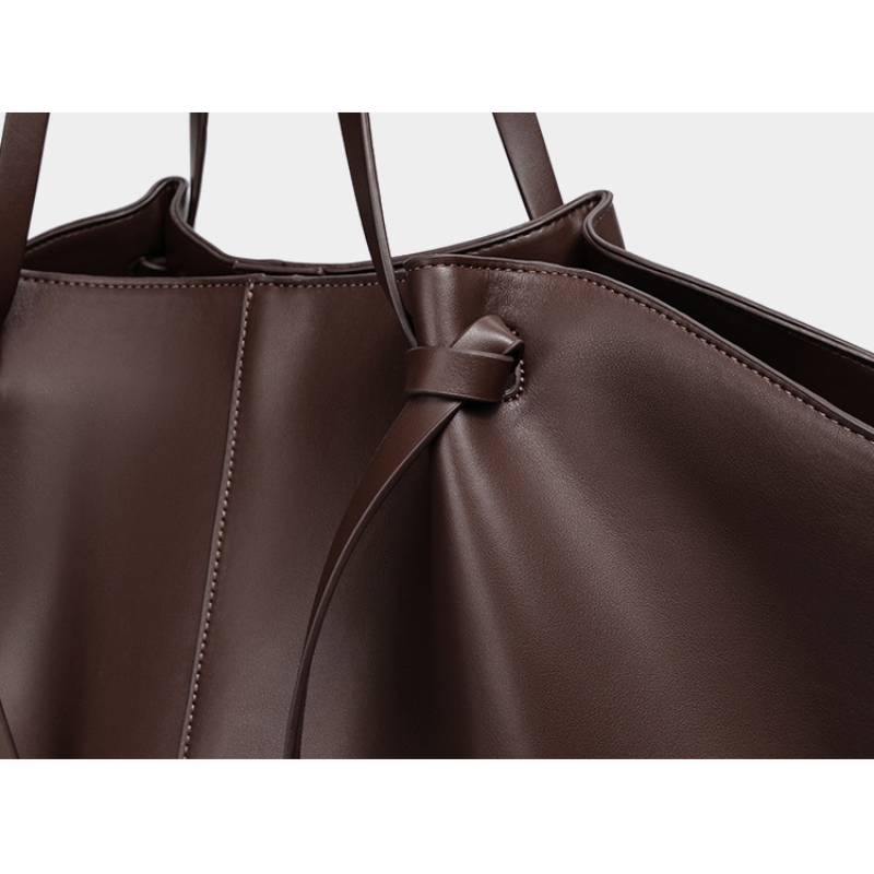 "It girl" bag brown